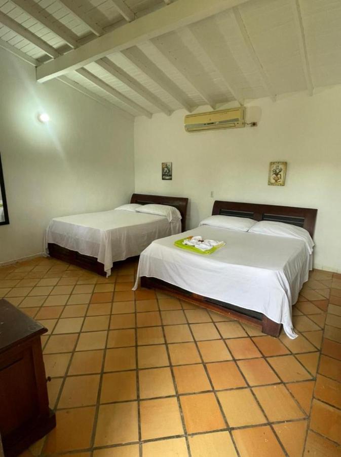 Hotel Candilejas Puerto Berrio Ngoại thất bức ảnh
