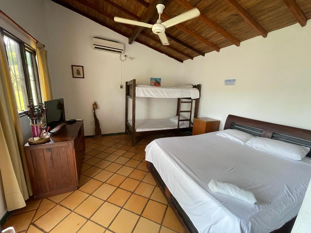 Hotel Candilejas Puerto Berrio Ngoại thất bức ảnh